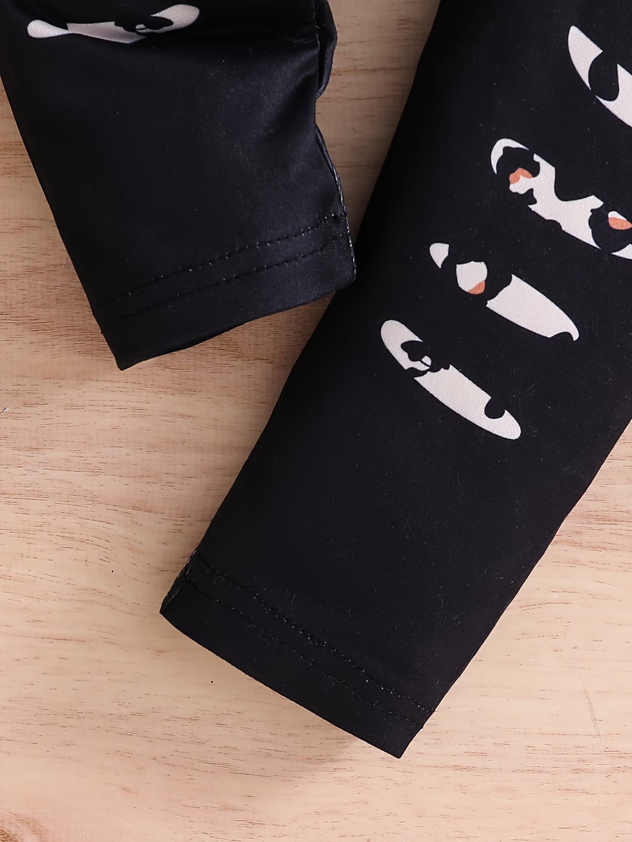 Wild Chic Leopard Baby Girl Outfit – Premium 2-Piece Autumn Set